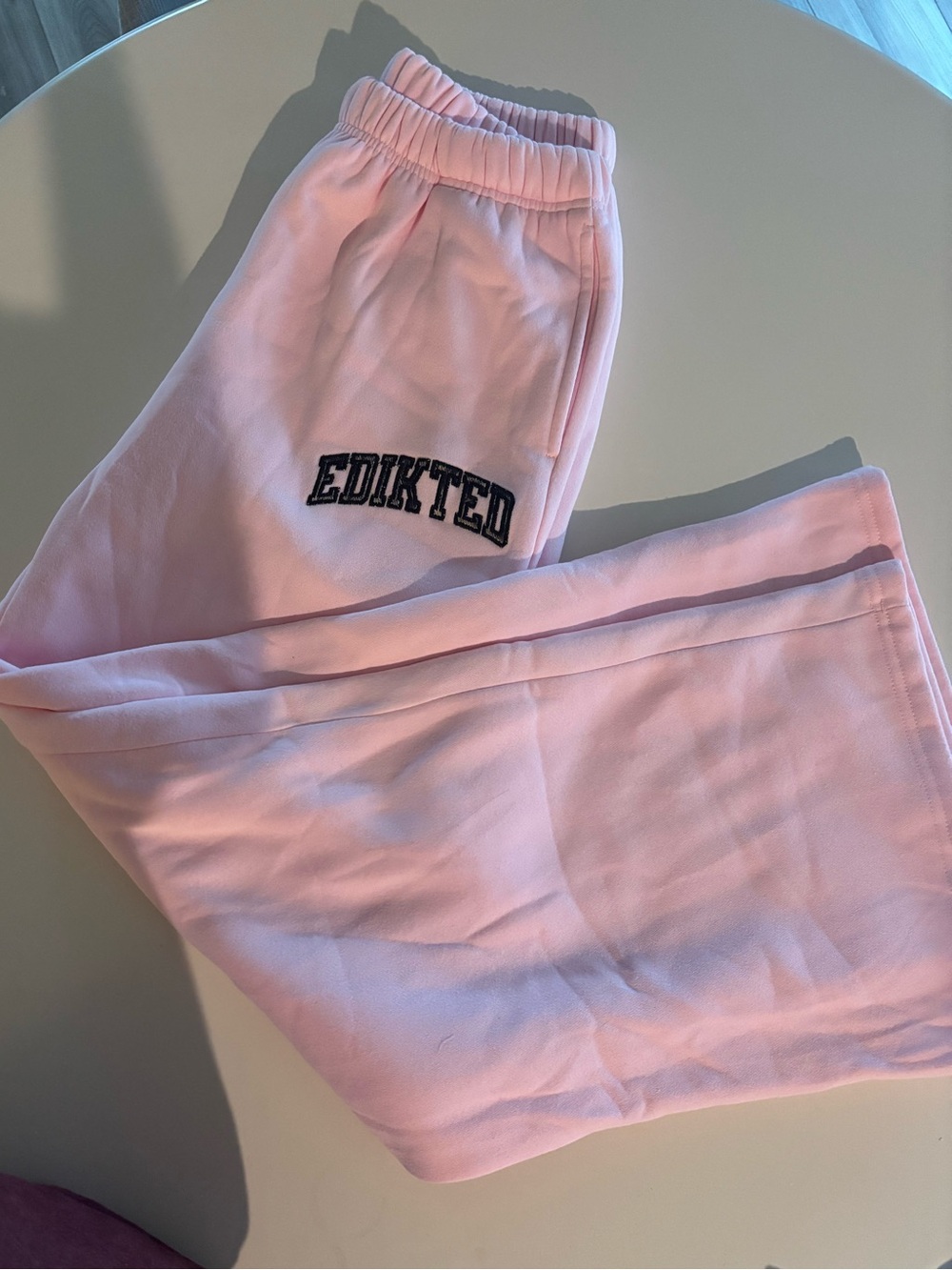 NWOT Edikted Light Pink Sweatpants with Camo Logo